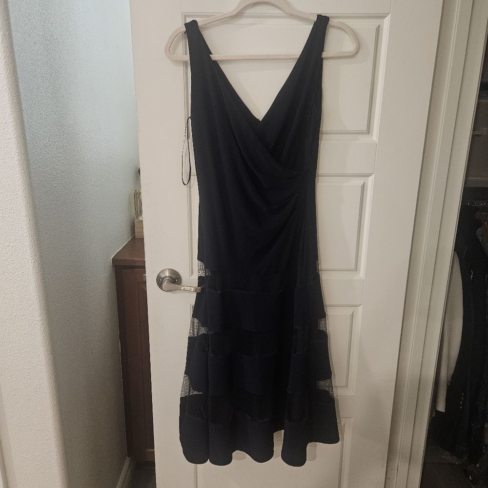 Lauren Ralph Lauren Navy Blue Dress A-Line Midi Size 2 Stretchy Material
